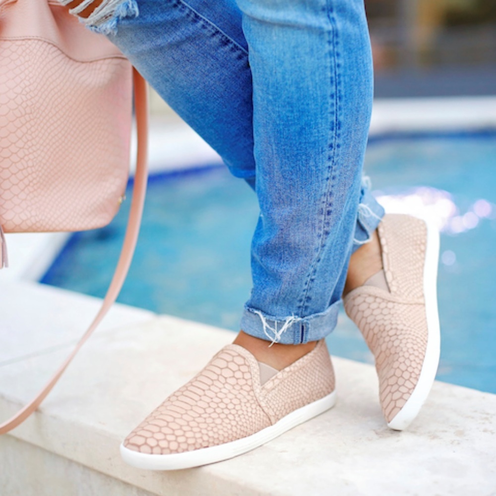 Joie Kidmore Slip-on Sneaker Blush Size 9.5